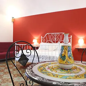 Bed & Breakfast Maia House, Santo Stefano di Camastra